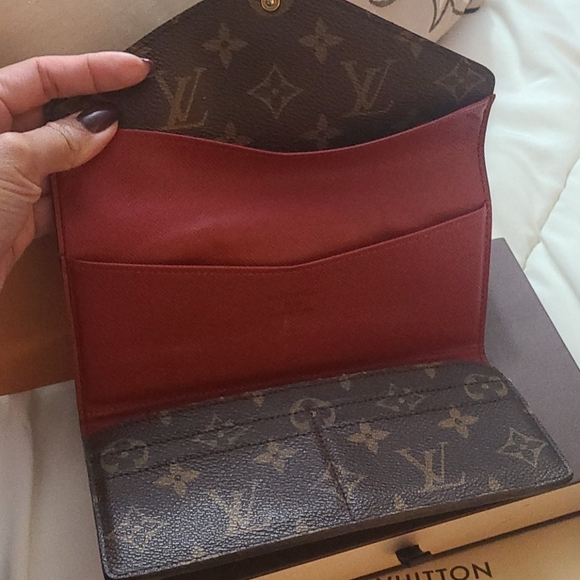 Authentic Louis Vuitton Josephine Wallet - Picture 2 of 16